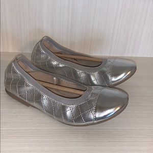 Girls silver ballet flats Size 2 Silver